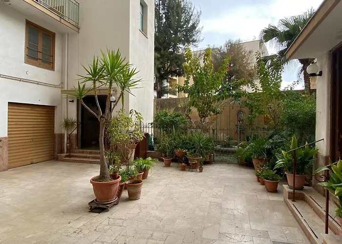 Palermo City Room